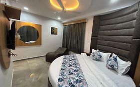 Hotel M Grand